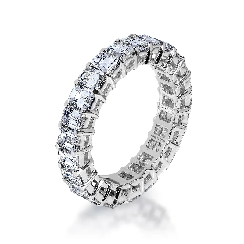 Signature - Design Women's Diamond Rings with a Brand - Specific Pattern and High - Quality DiamondsRhea 4 Carat Emerald Cut Diamond Eternity Band in 14k White Gold Shared Prong