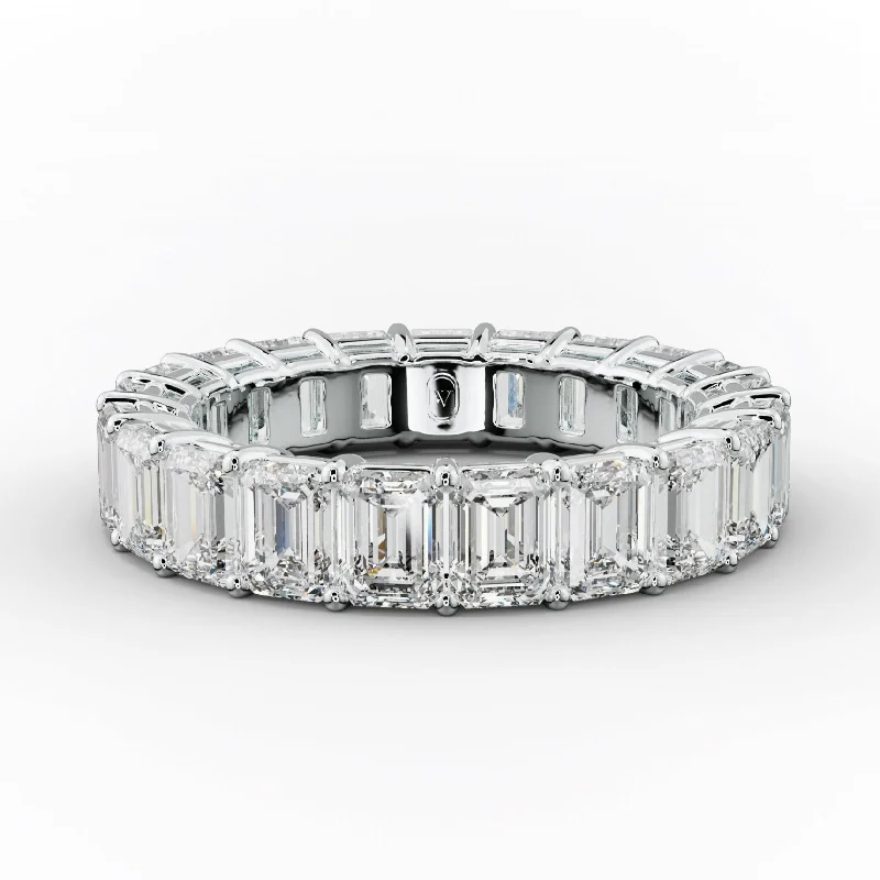 Tennis - Style Women's Diamond Rings with a Continuous Row of Diamonds for a Classic and Versatile Look5.0 Carat Emerald Cut Diamond Eternity Band Shared Prong