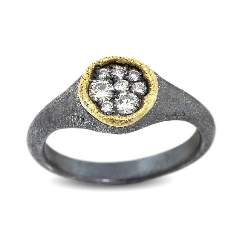 Pear - Shaped Women's Diamond Rings in Yellow Gold with a Single - Diamond Pendant LookSmall Dew Pond Signet Diamond Ring