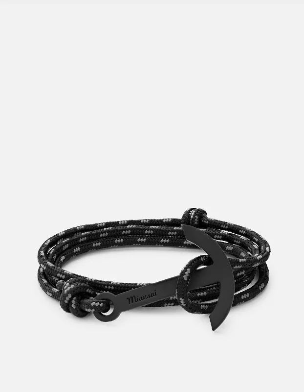 Interlocking Band Women's Rings in White Gold for a Modern DesignModern Anchor Rope, Noir