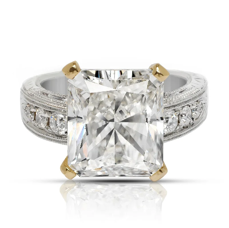 Women's Diamond Rings with Side - Stone Pave Setting for a Sparkling and Continuous ShineQUEEN 9 CARAT RADIANT CUT F COLOR VS2 CLARITY DIAMOND ENGAGEMENT RING 18K GOLD CERTIFIED 8 CT F VS2 BY MIKE NEKTA