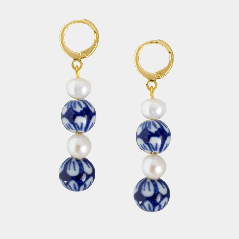 Retro - style drop earrings from the 1960s or 1970sGrecia Earrings