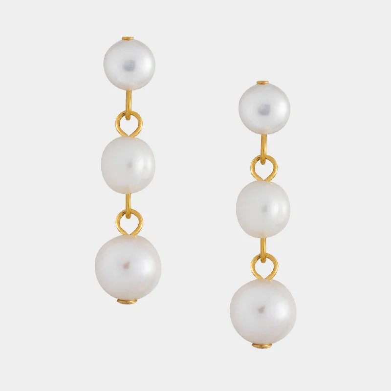 Gold - plated drop earrings with a modern twistVega Pearl Dangling Earrings