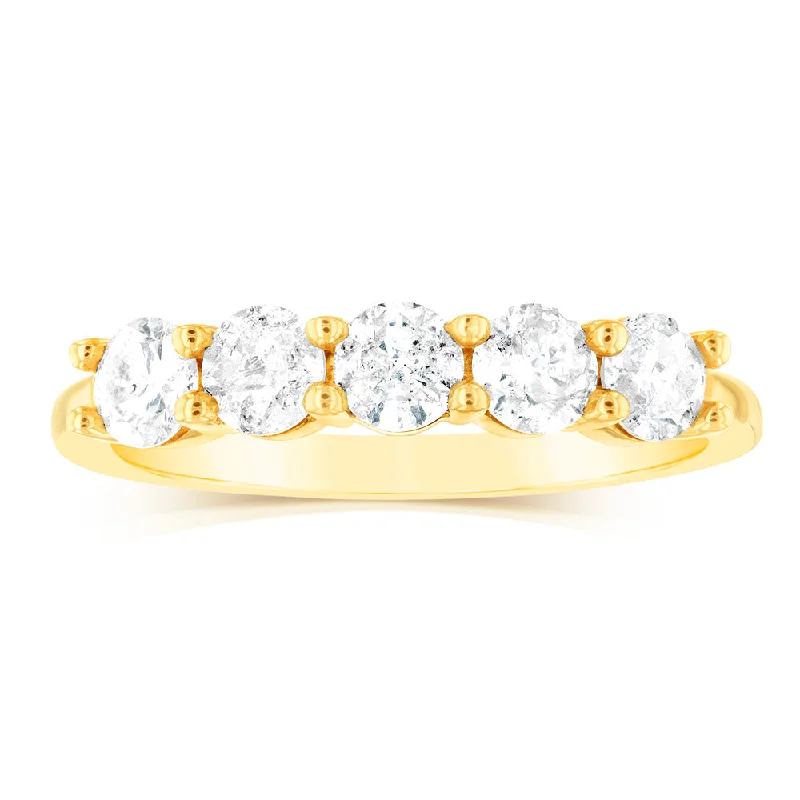 Infinity - Symbol Wedding Bands in Rose Gold with Small Diamonds for a Romantic and Symbolic Gesture14ct Yellow Gold 0.95 Carat Diamond Eternity Ring with 5 Round Brilliant Cut Diamonds