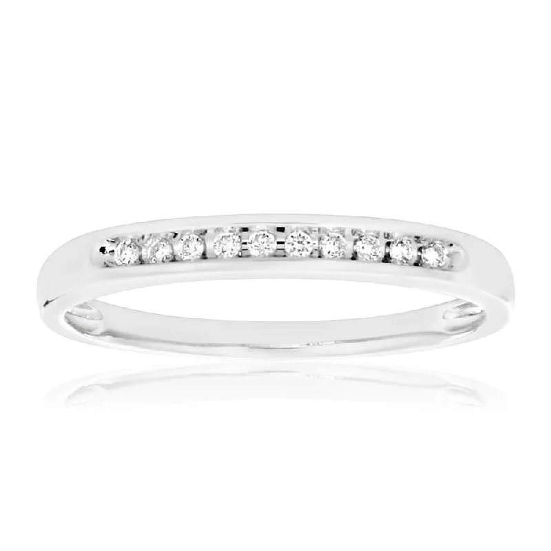 Men's Tungsten Carbide Wedding Bands with a Matte Finish and Grooved Details for a Modern and Durable Option9ct White Gold Diamond Ring Set With 10 Brilliant Diamonds