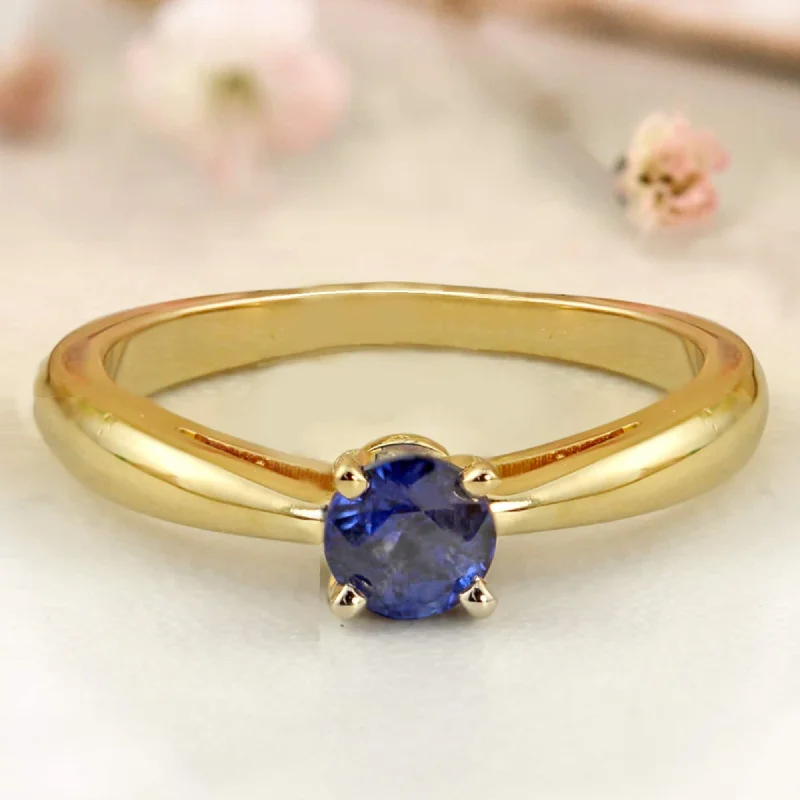 Aquamarine Gemstone Rings in 9K Gold with a Bezel Setting for a Modern and Secure FitAuriya 14k Gold Sapphire Solitaire Engagement Ring 1/4ct TGW