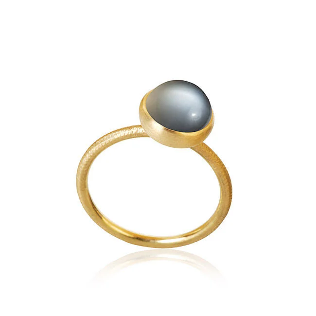 Iolite Gemstone Rings in 10K Gold with a Twisted Band for a Distinctive and Stylish AccessorySmall Pacific 18K Gold Ring w. Grey Moonstone