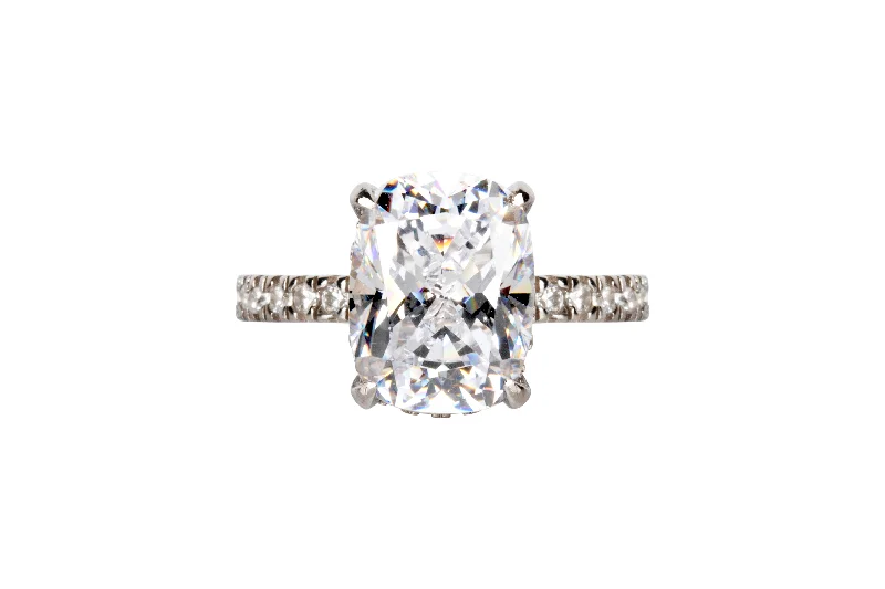 Solitaire Engagement Rings with a High - Clarity Round Diamond and Tapered BandThe Sienna Ring (4 Carat)