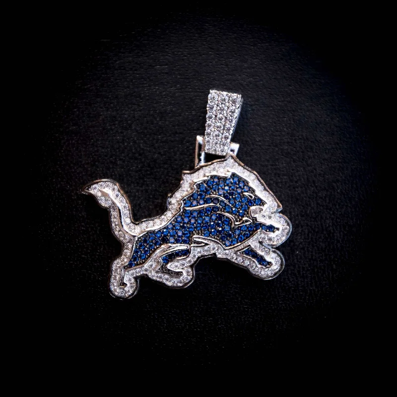 Magnetic - Locking Pendant with Hidden Compartment for Secret MessagesDetroit Lions Official NFL Pendant